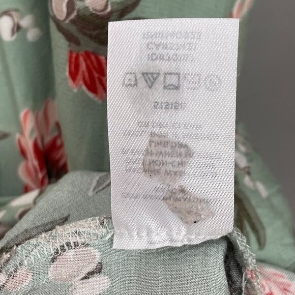 LOFT Wrap Top Floral Petite Medium‎ Tie Short Sleeve Flutter Rayon Spring Blouse - Picture 12 of 14